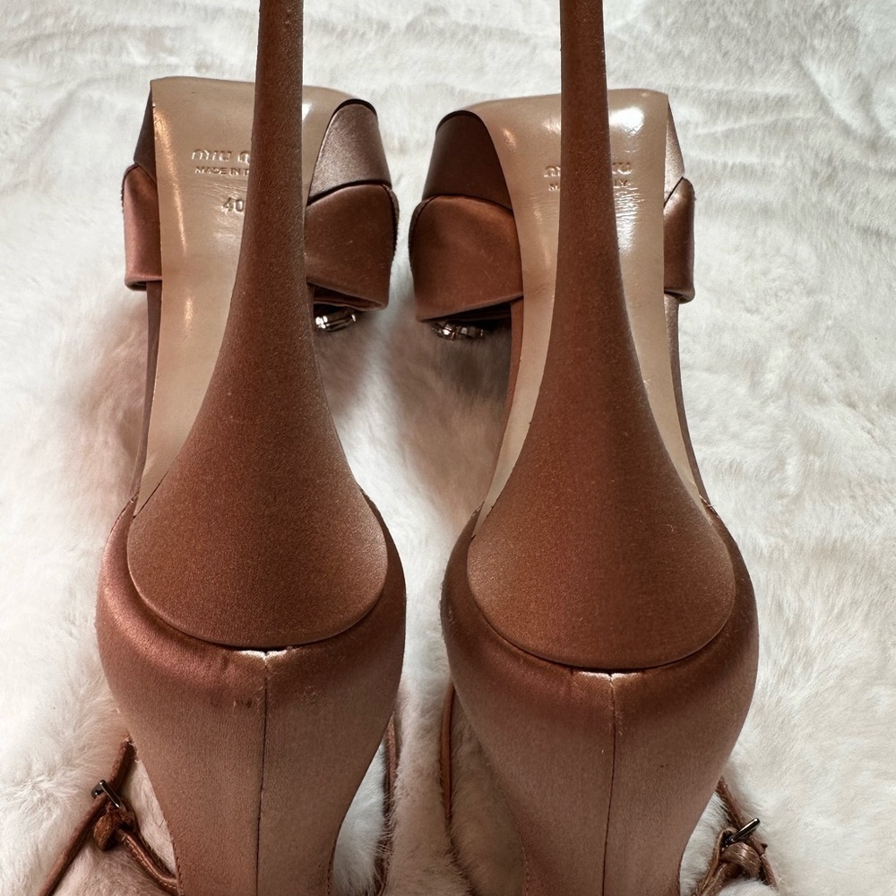 Miu Miu Tan-nude dusty pink Satin Heels with Crystal Accents-brand new - Picture 10 of 13